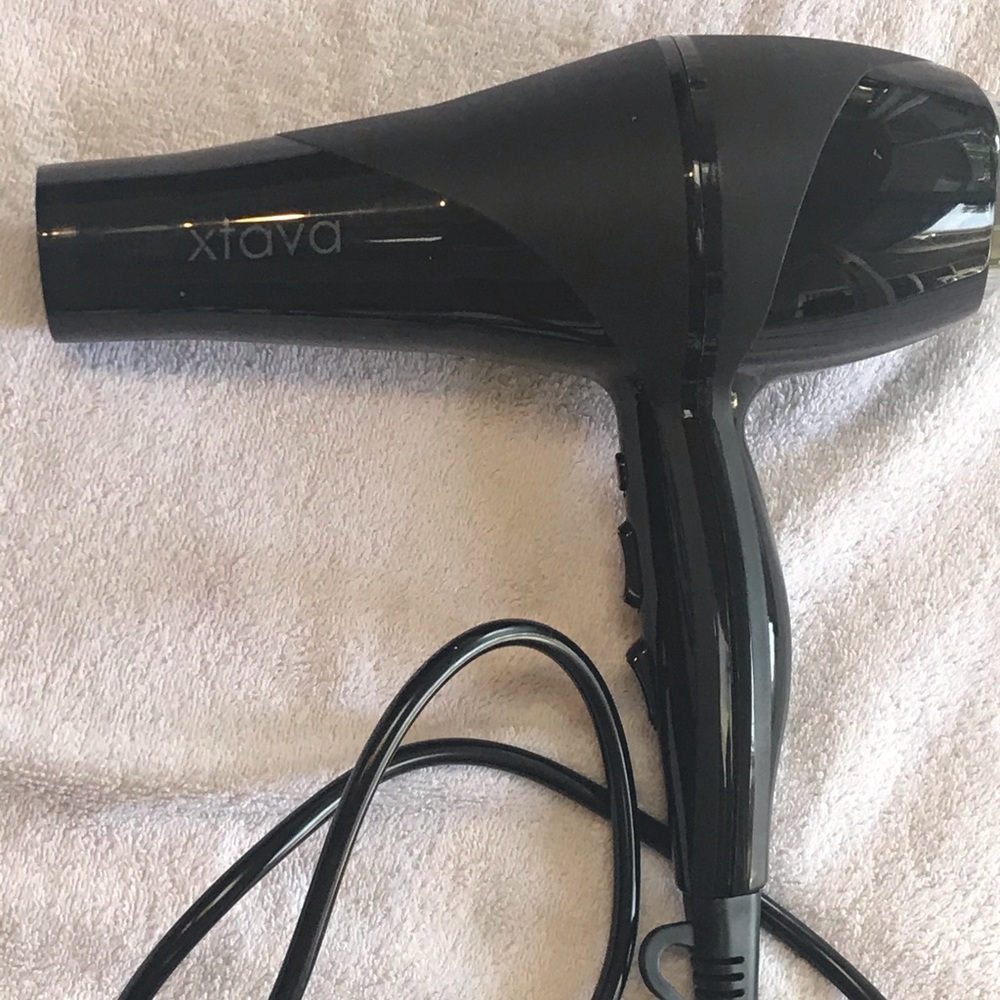 Xtava blow dryer